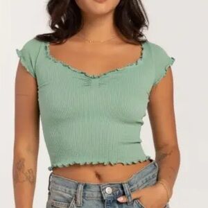 BDG Urban Outfitters Green 
Elsie Cap Sleeve Lettuce Edge Crop Top SZ Large